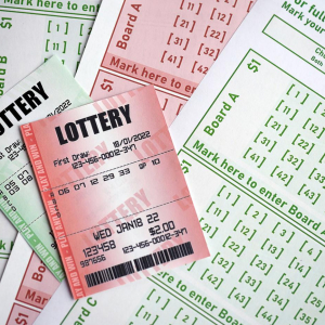 Неизвестный счастливчик выиграл 73 миллиарда рублей в лотерею